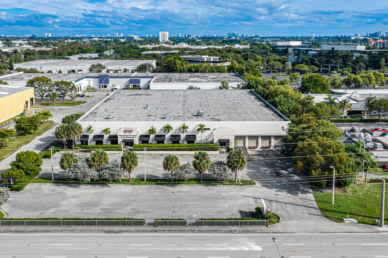 Aerial view of 6500 Powerline Road
