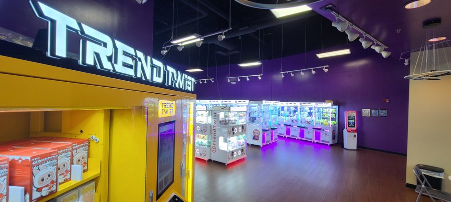 Trend Twist claw machine arcade